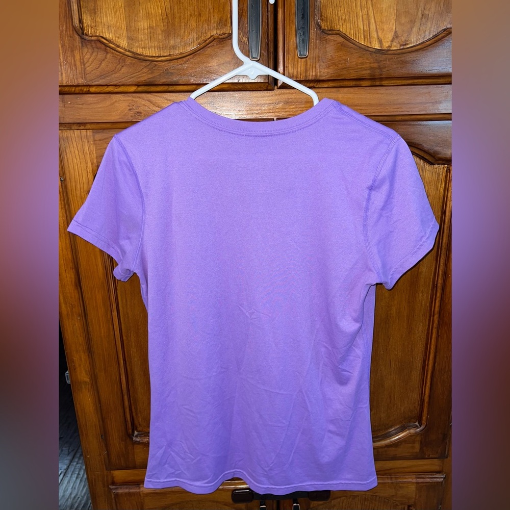 Nike Women’s Purple Dri-Fit Regular Fit V-Neck Short Sleeve Shirt! Size Large. - Picture 5 of 10